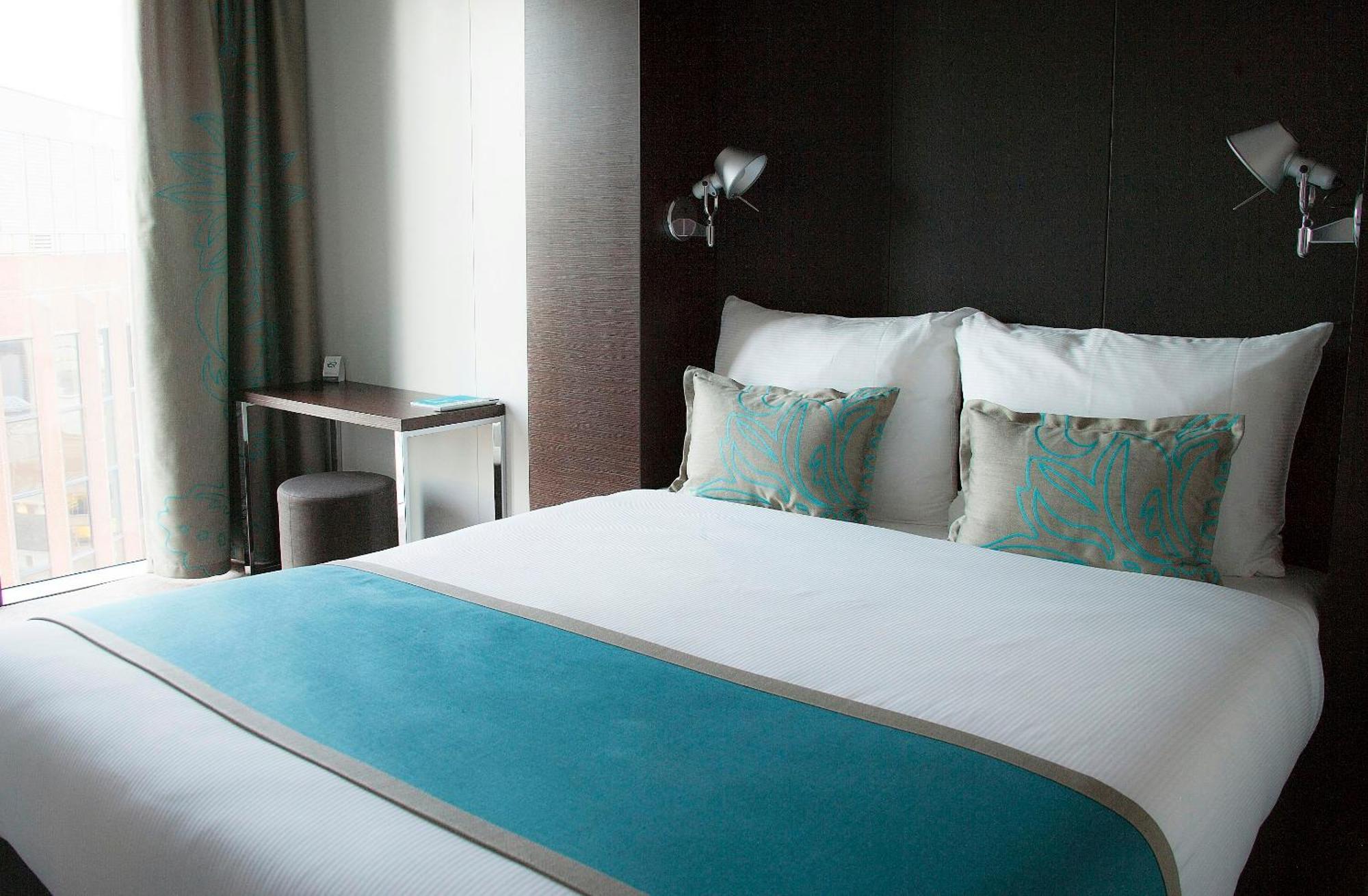 Standard Double Room with City View